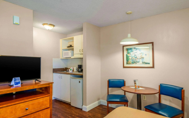 Suburban Extended Stay Hotel Airport