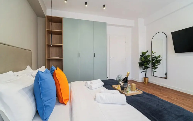 Modern & Spacious 2BR Steps to Cismigiu Gardens