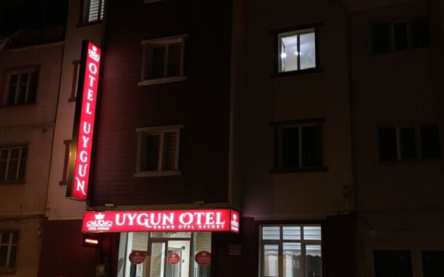 Uygun Otel