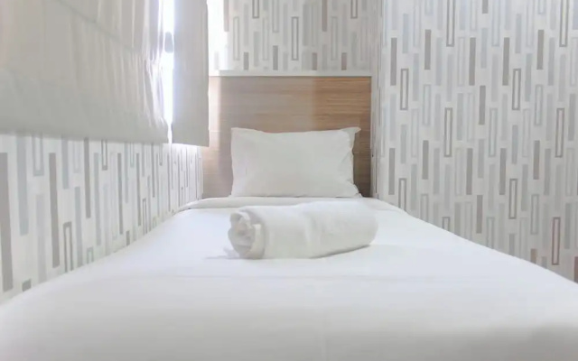 Strategic and Comfy 2BR Apartment Springwood Residence – Guest Rooms – Tangerang