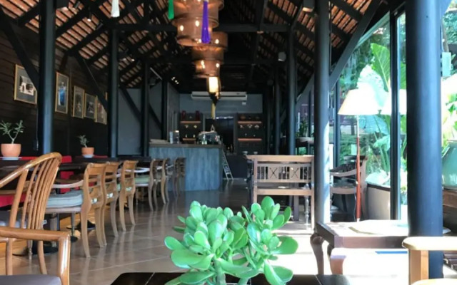 Baan Veanglhek Cafe & Residence