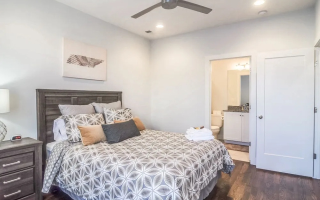 Luxury Home Blocks from Downtown by RedAwning