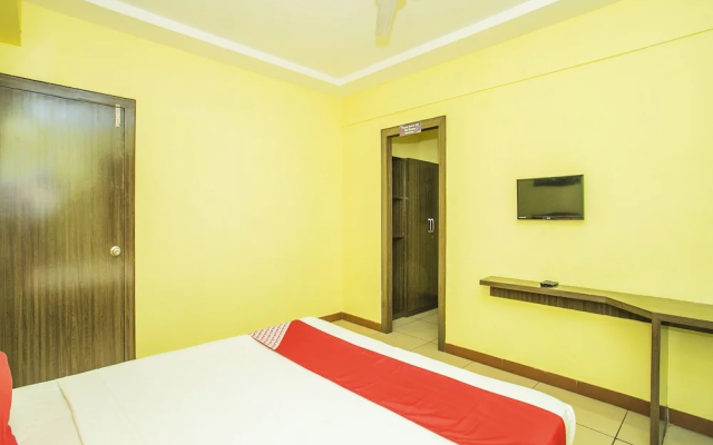 OYO 8799 Urs Palace