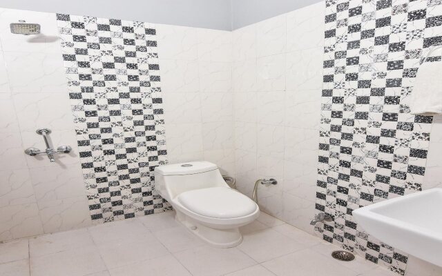 Jhirna Homes By OYO Rooms