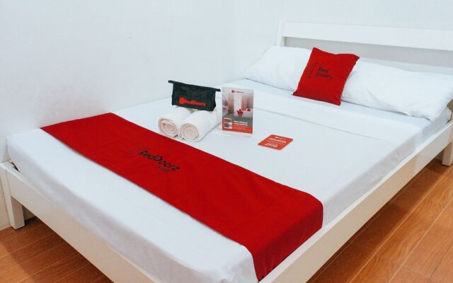 RedDoorz Plus near Talisay Town Center