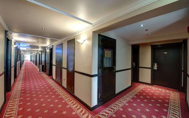 Golden Tulip Deira Hotel