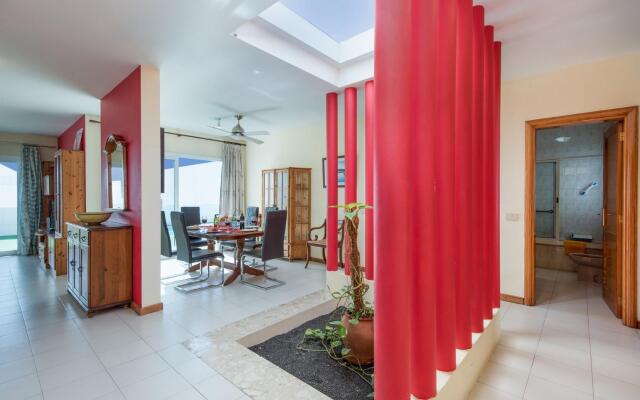 Villa Reyes