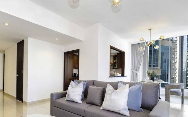 LUX The Burj Khalifa Fountain View Suite