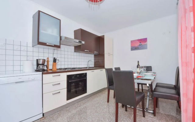 Apartment Jelena Karlobag