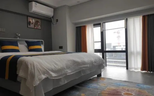 Chongqing Jirui Light Luxury Apartment (Shangwan Road Subway Station Creative Park) – Guest Rooms – Chongqing