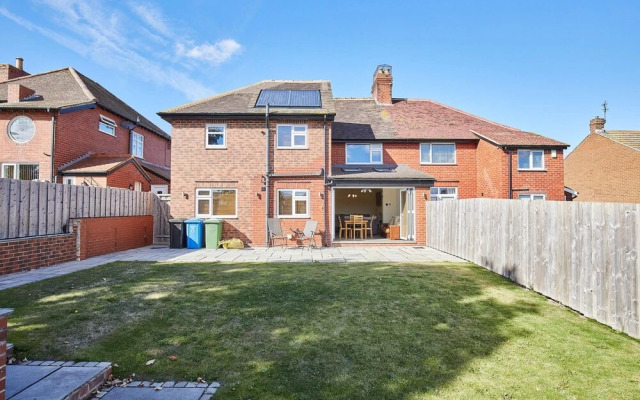 Host Stay Cliff Road