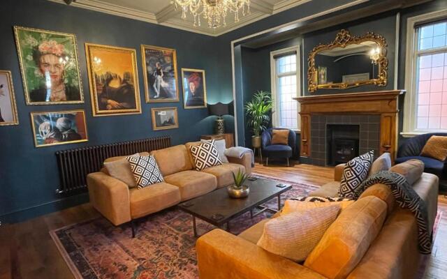 Selworthy - Luxury 3 Bedroom Apartment