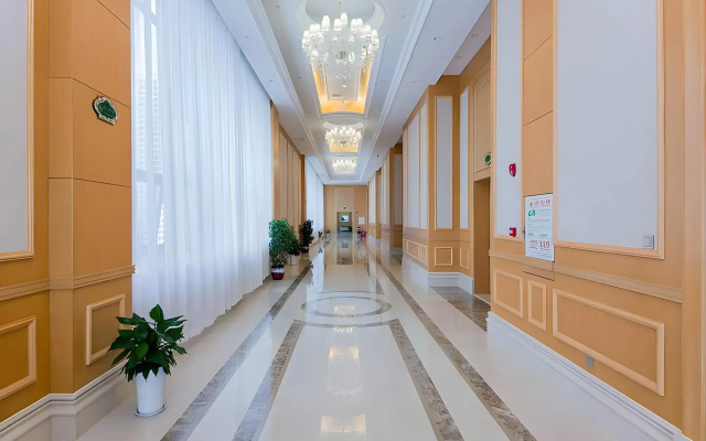 Vienna International Hotel (Huanggang Dongmen Road)