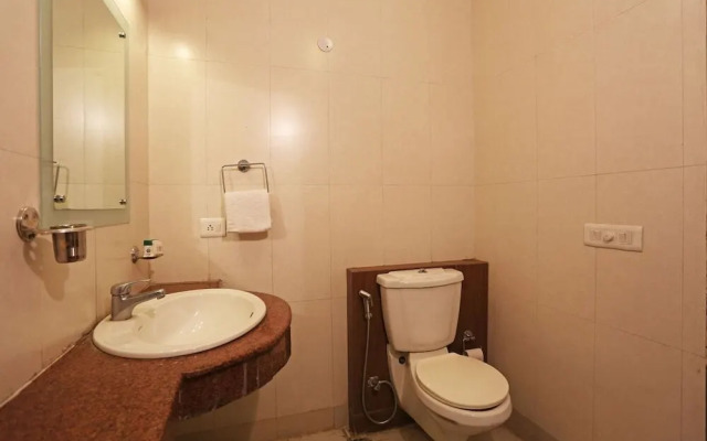 Solitaire Villa By OYO Rooms