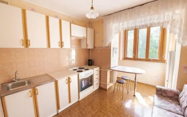 Apartment on Amurskaya St. 82