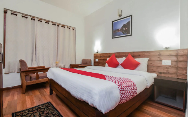 OYO 13410 Hotel Sunflower