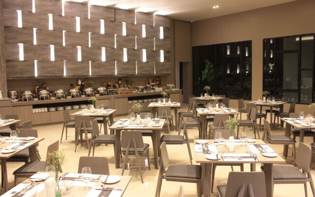 The Crystal Hotel Buriram