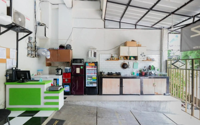 Stariez Kemang By RedDoorz