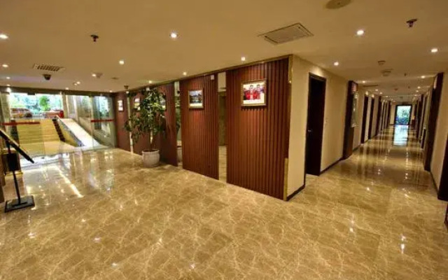 Qian Shan Holiday Hotel