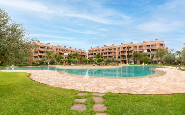 Luxury 3 bedrooms apartment with pool 100MBs wifi