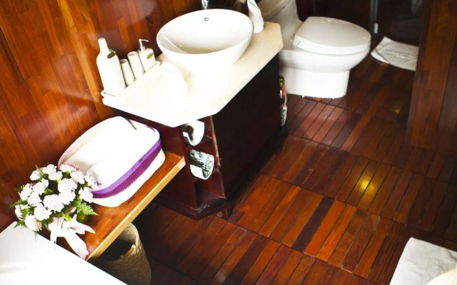 Legend Halong Private Cruise