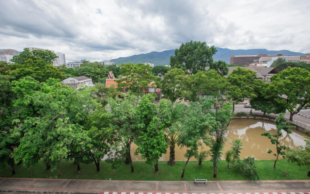 Chiang Roi 7 Days Inn