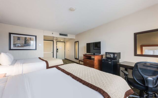 Clarion Hotel and Suites