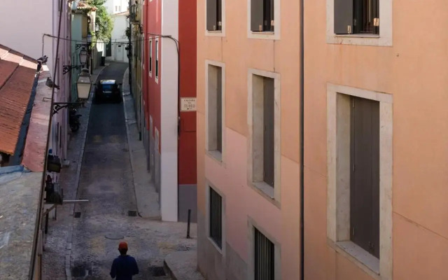 Principe Real Studio in Quiet Street