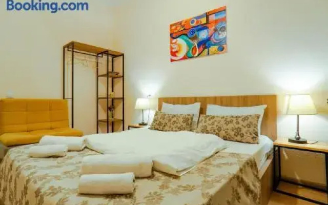 Check-In Hotel