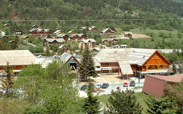 Studio in Serre Chevalier, With Wonderful Mountain View, Enclosed Gard