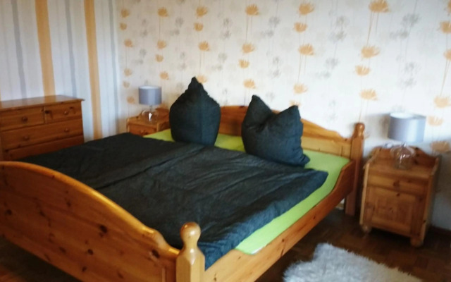 Ferienwohnung Rhododendron - Natur pur Kinderparadies