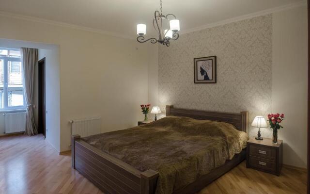 TiflisLux Apartment - Old City Milorava