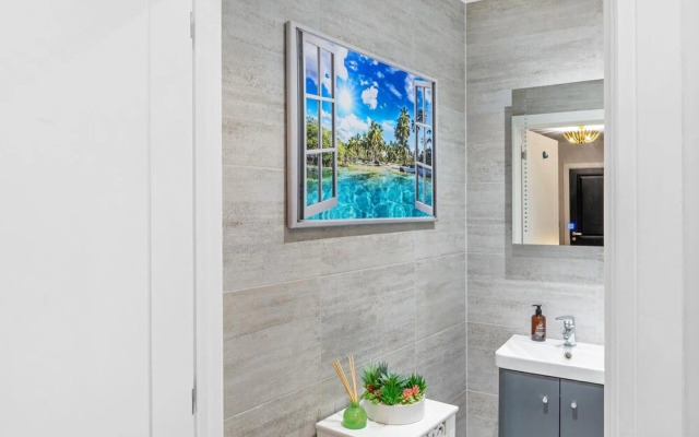 Luxury Leicester Apartment Retreat