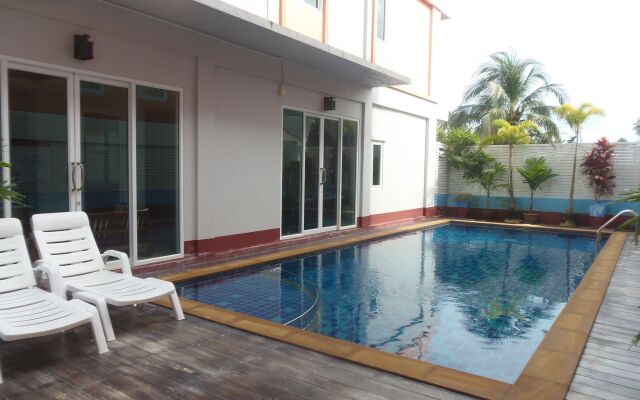 The Orange City Resort