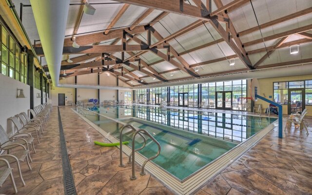 Galena Townhome w/ Deck & Golf Course View!