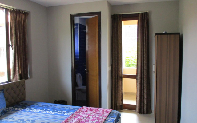 Ganga Kutir Oak Villa on Raichak