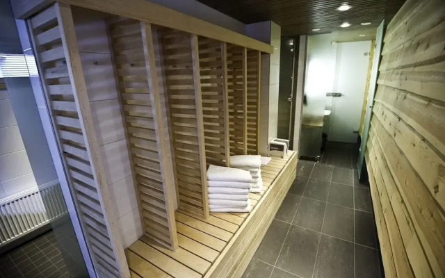 Levi Suites Unna Mànnu