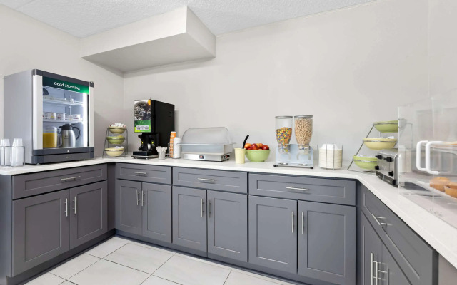 Quality Inn Nashville - Opryland Area