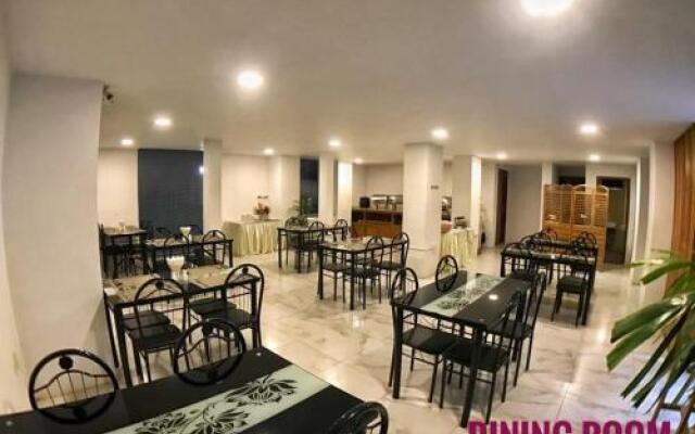 Hotel Ba Thaung Monywa