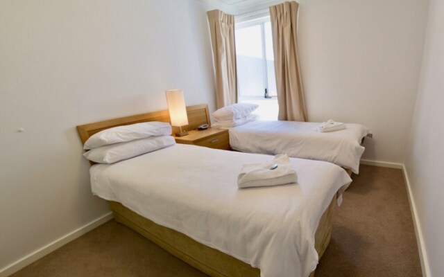 Sea Breeze Broadwater