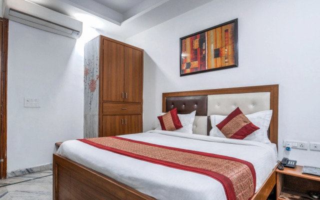 Capital O 6340 Hotel Noida