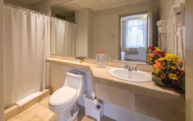 Grand Hotel Guayaquil, Ascend Hotel Collection