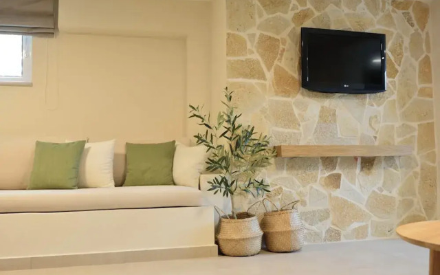 Villa Fleria Seaside Studios & Apts