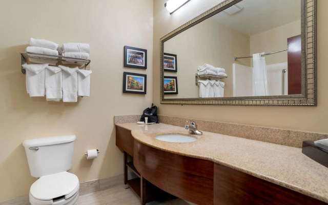 Comfort Suites Daphne - Mobile East Bay