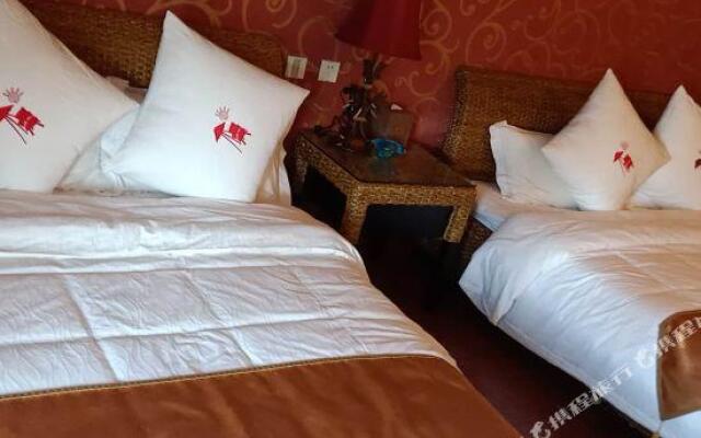 Daily Mega Holiday Hotel