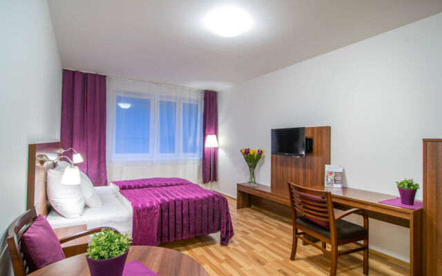 Eliska Tower Apartments Prague