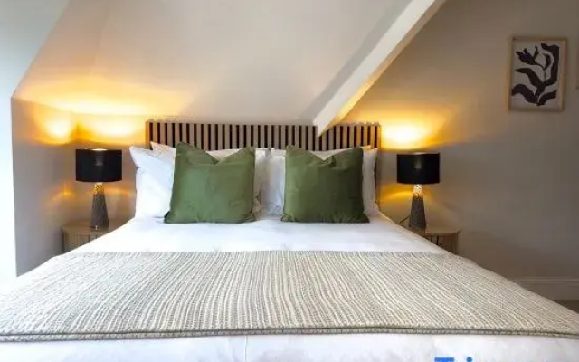 Comfortable Family Room with Double & Single Bed