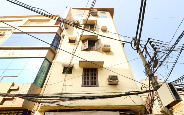 OYO 23084 Chhabra Guest House