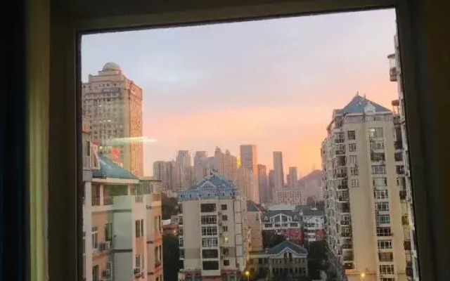 Riyueming Hotel · Select (Dalian 967 Hospital Gorky Road)