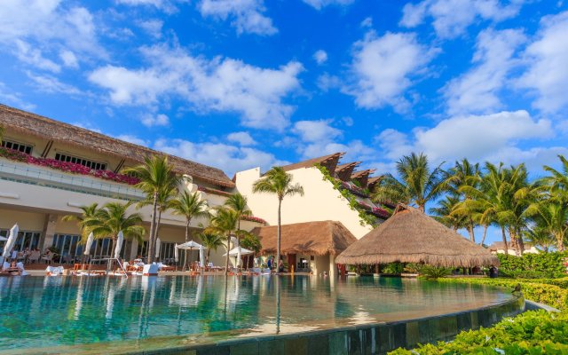 Grand Class at Grand Velas All Inclusive